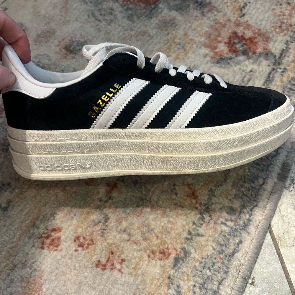 Worn once adidas gazelle platforms size 6.5